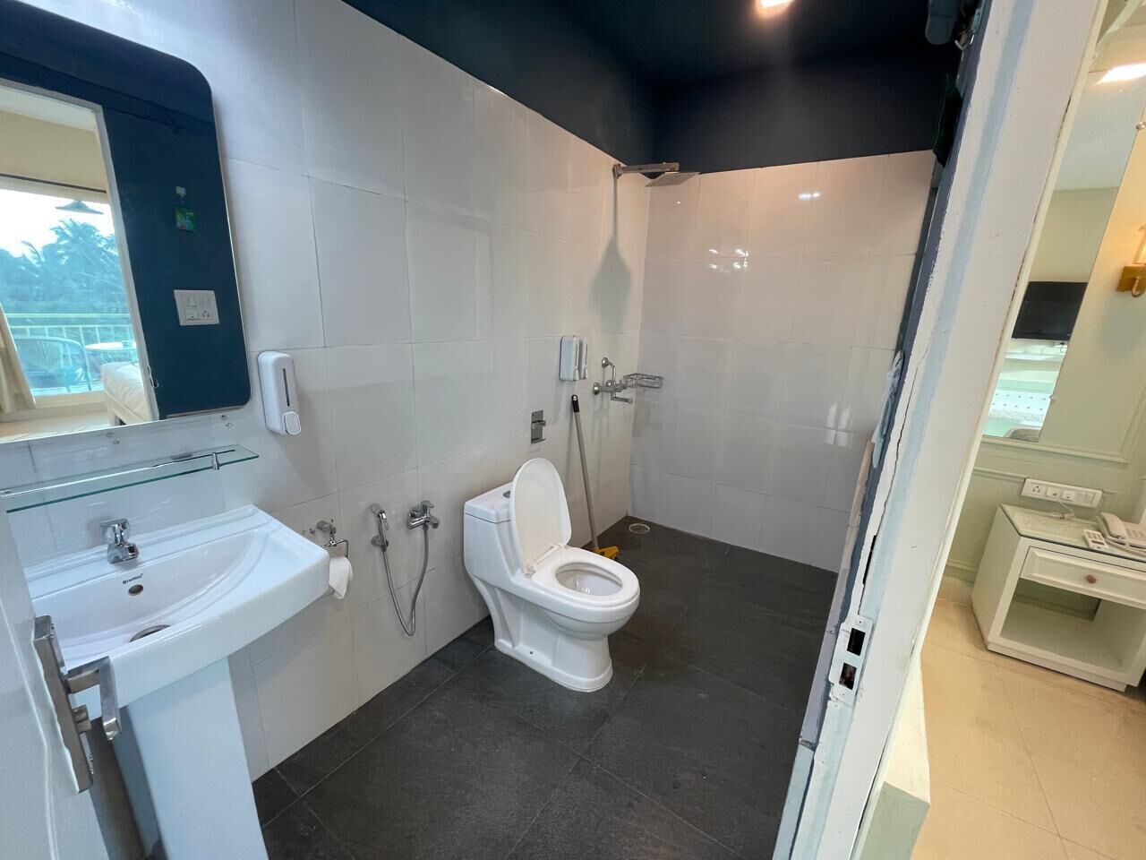Double Room | Bathroom