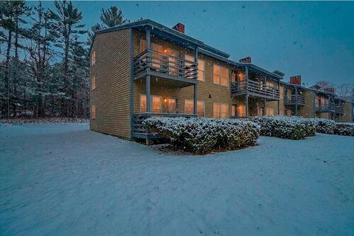 Mt. Abram Base Condo - Ski, Bike & Après Walkable