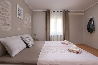 Apartments Lara