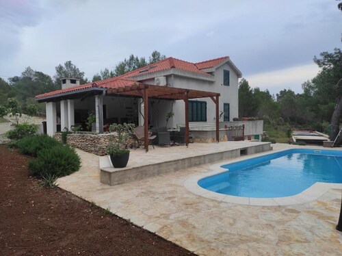 House Ivana