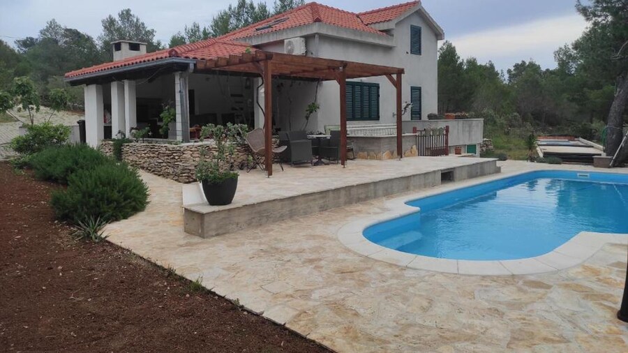 House Ivana