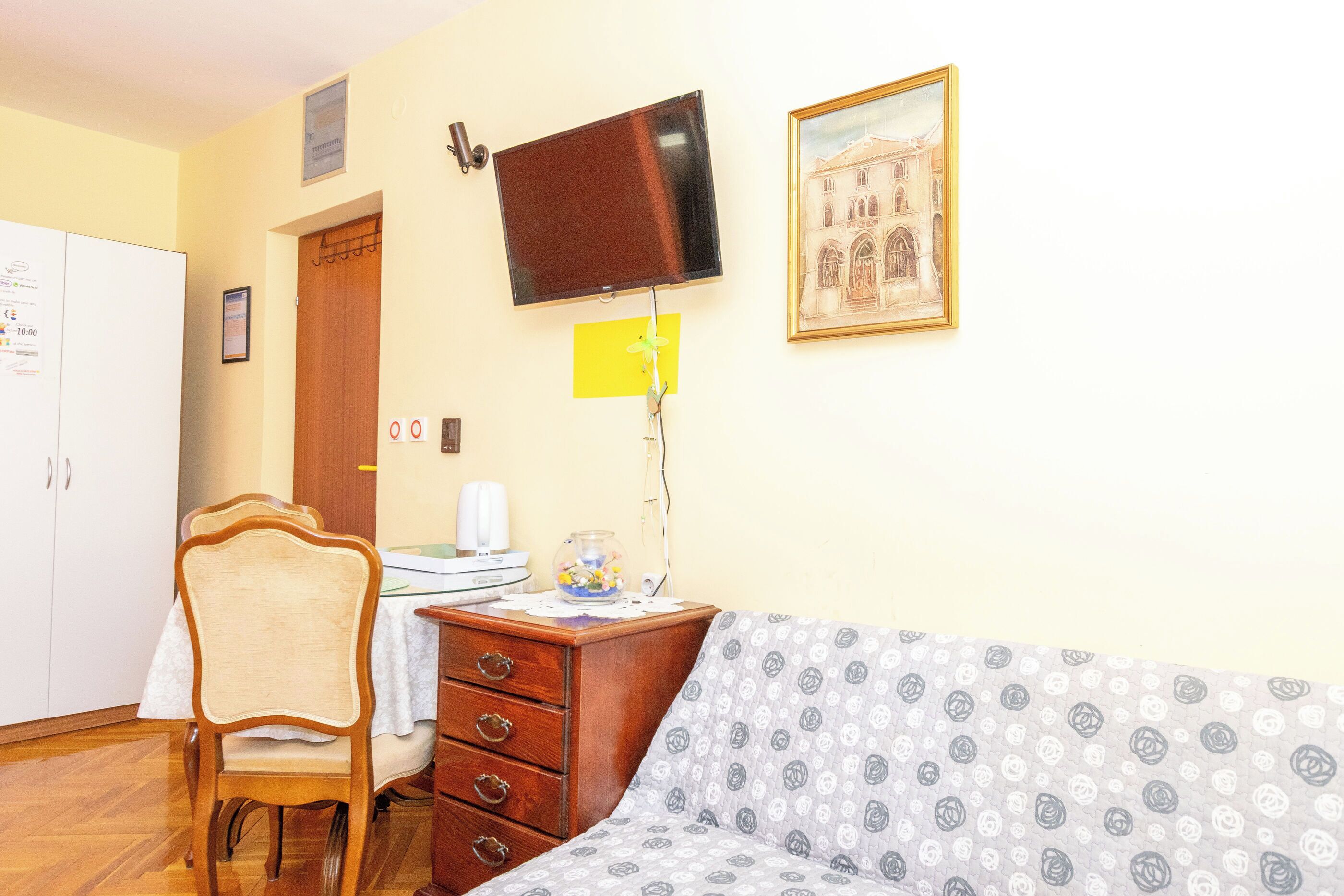 Studio (A3) | Tallelokero huoneessa, ilmainen Wi-Fi