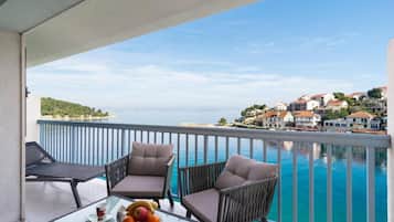 Apartment (A1) | Water view