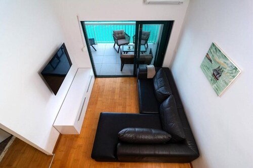 Apartments Seafront Paradise