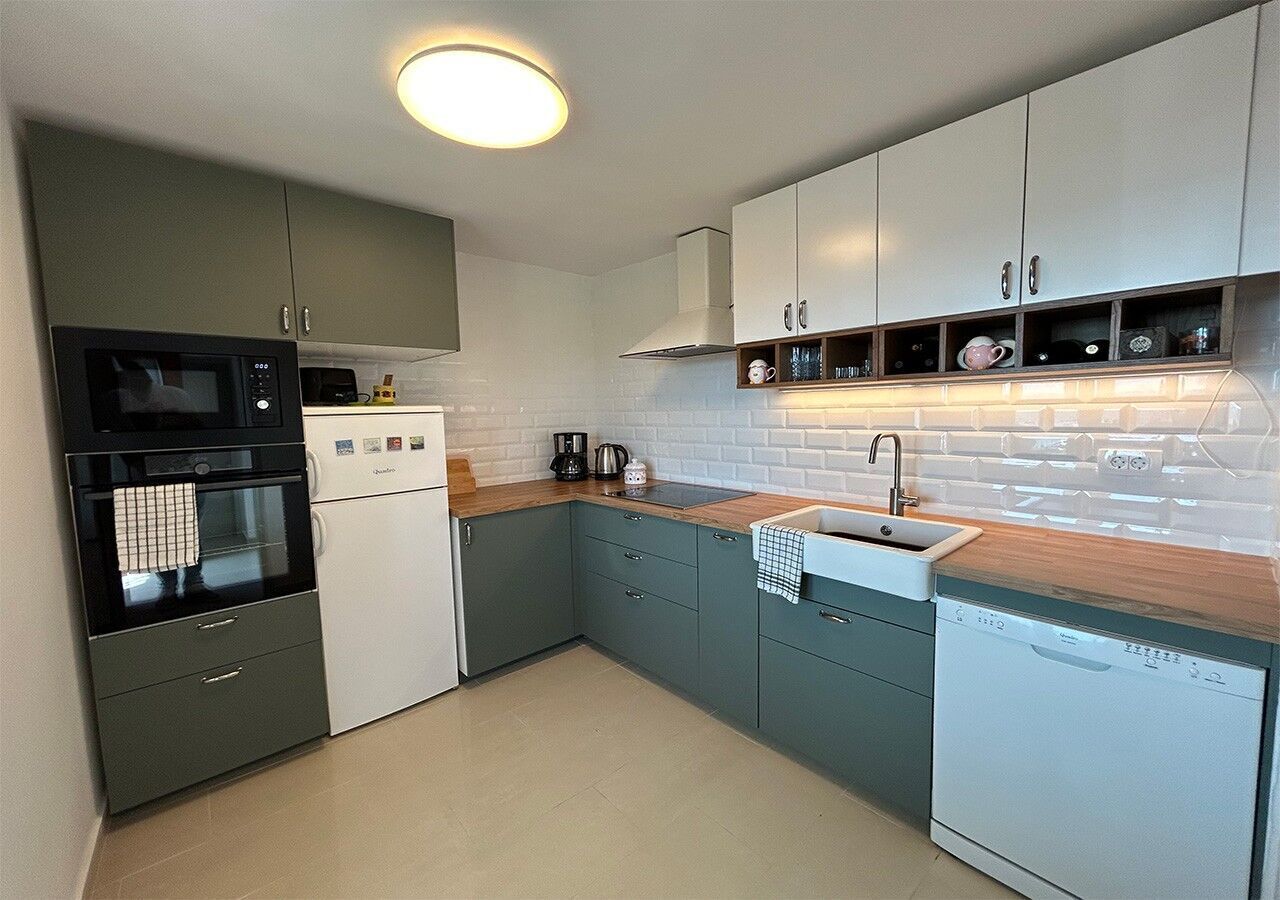 House | Private kitchen | Espresso maker, fridge, microwave, oven