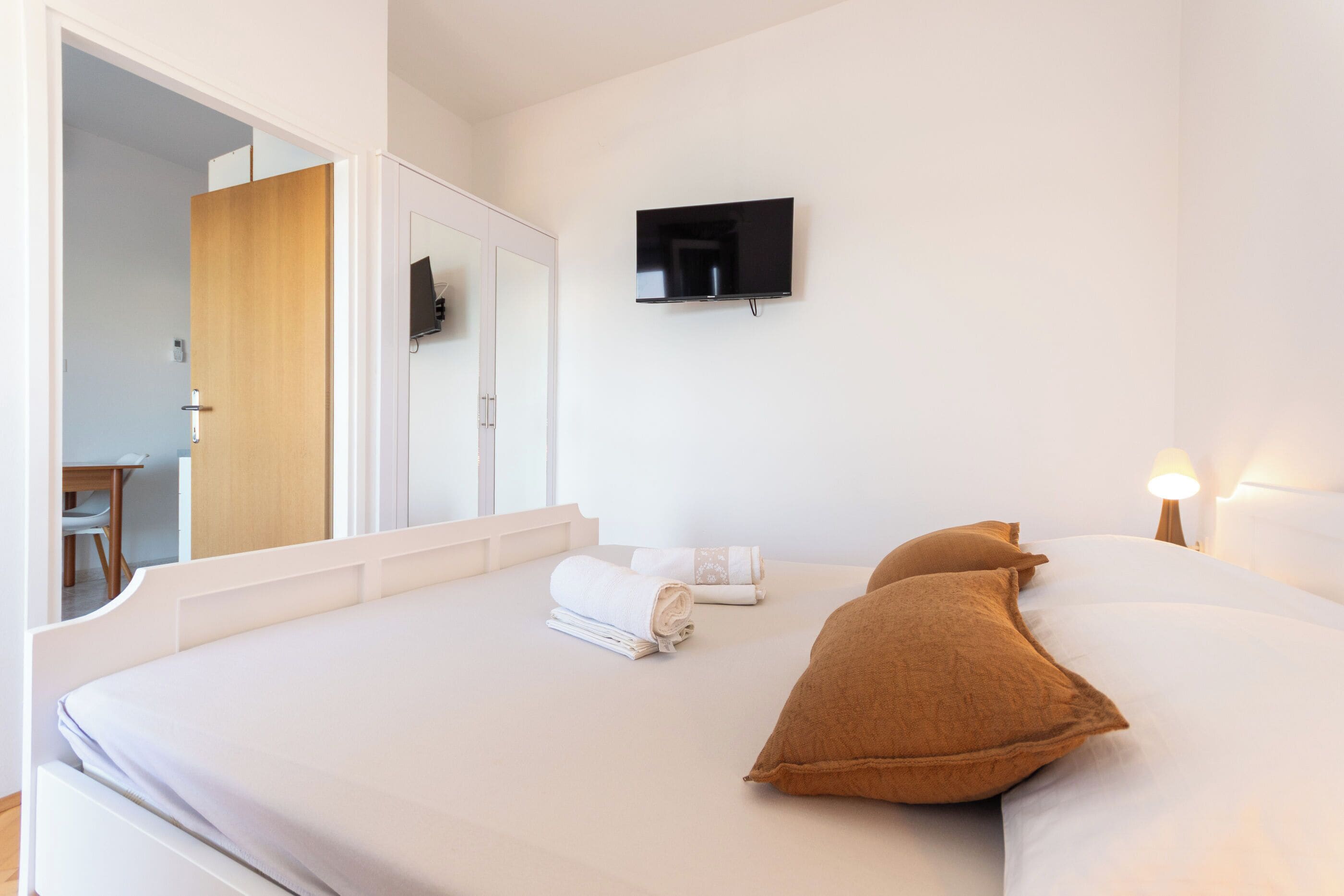 Apartment (A2)