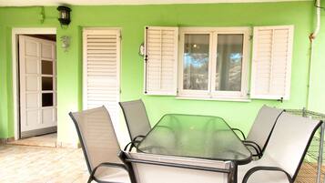 Apartment (A2) | Terrace/patio