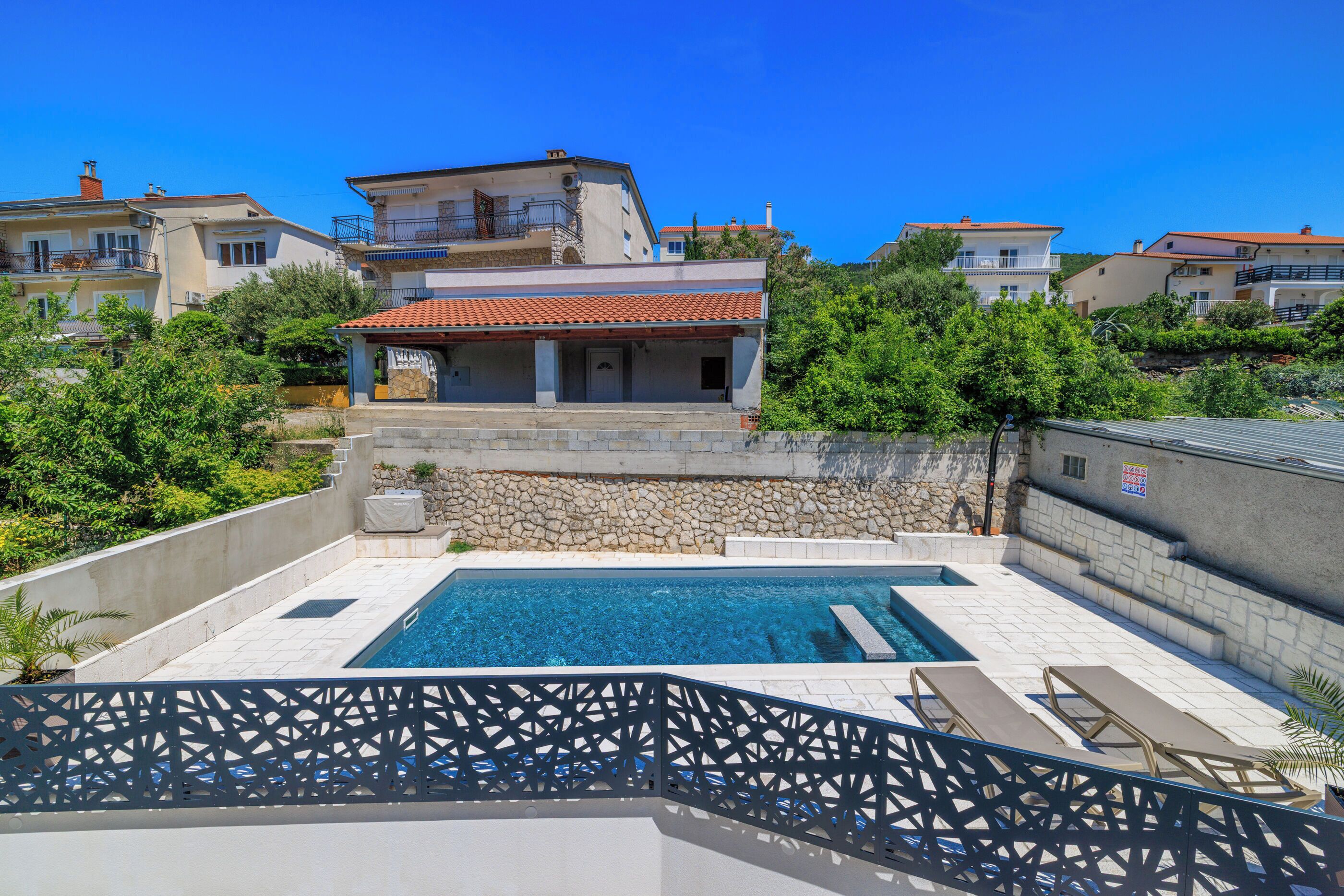 Apartment (A2) | Pool