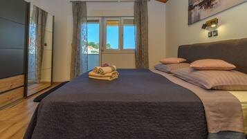Apartment (A2)