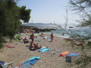 Una playa cerca