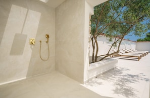 Ảnh chưa phân loại, 3 trong số 102 ảnh, nút