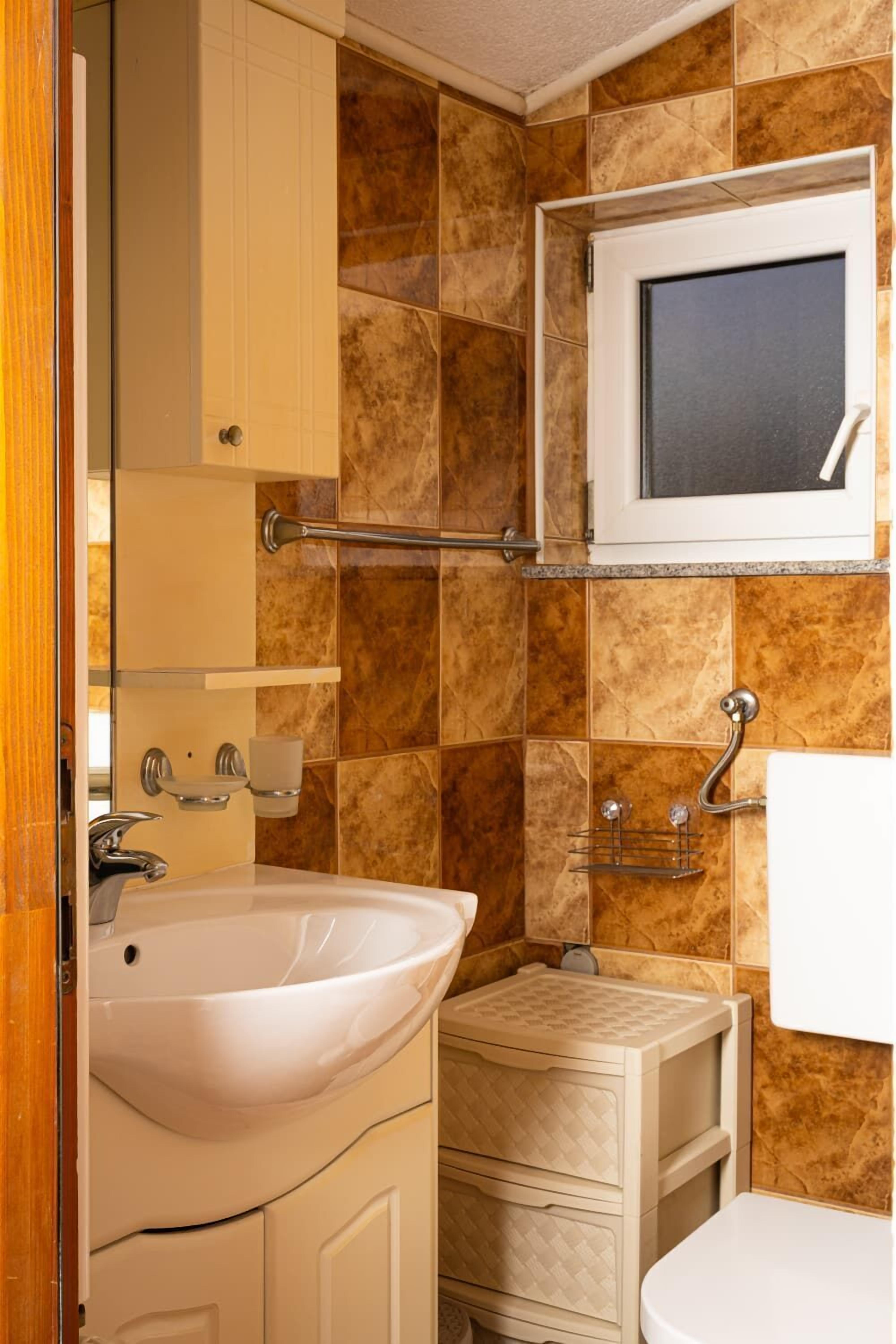 Apartment (A1) | Bathroom
