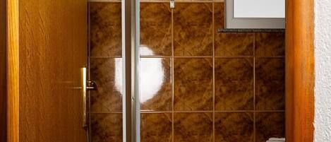 Apartment (A2) | Badezimmer