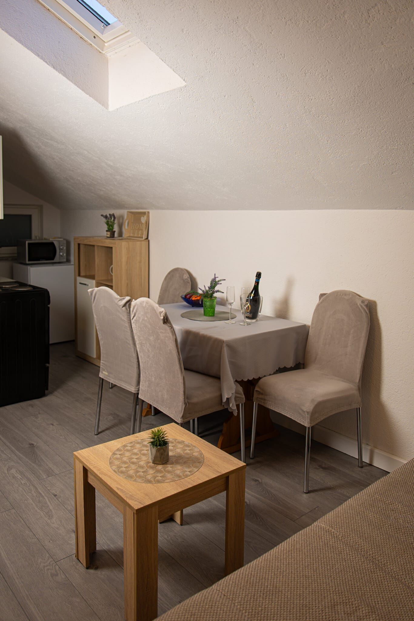 Apartment (A3) | Dining