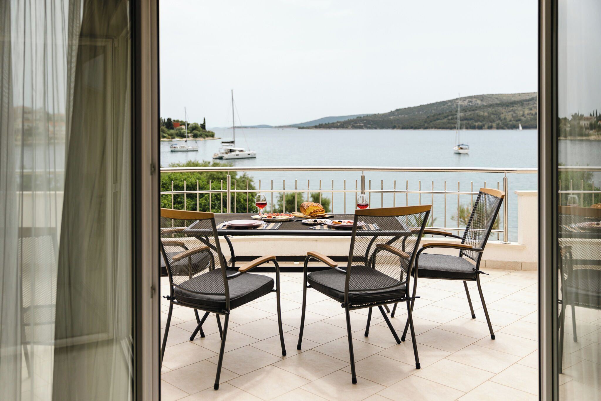 Apartment (A4) | Balcony