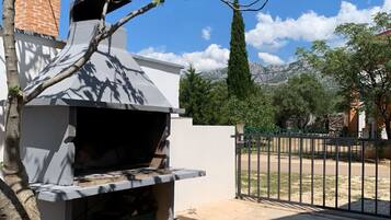 Grill-/Picknickplatz