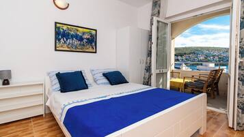 Apartment (A2) | Iron/ironing board, free WiFi
