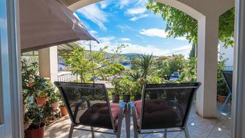 Apartment (A1) | Terrace/patio
