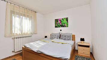 Apartment (A1) | Iron/ironing board, WiFi (free)