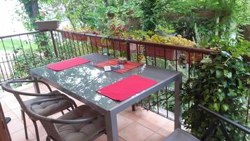 Apartment (A2) | Terrace/patio