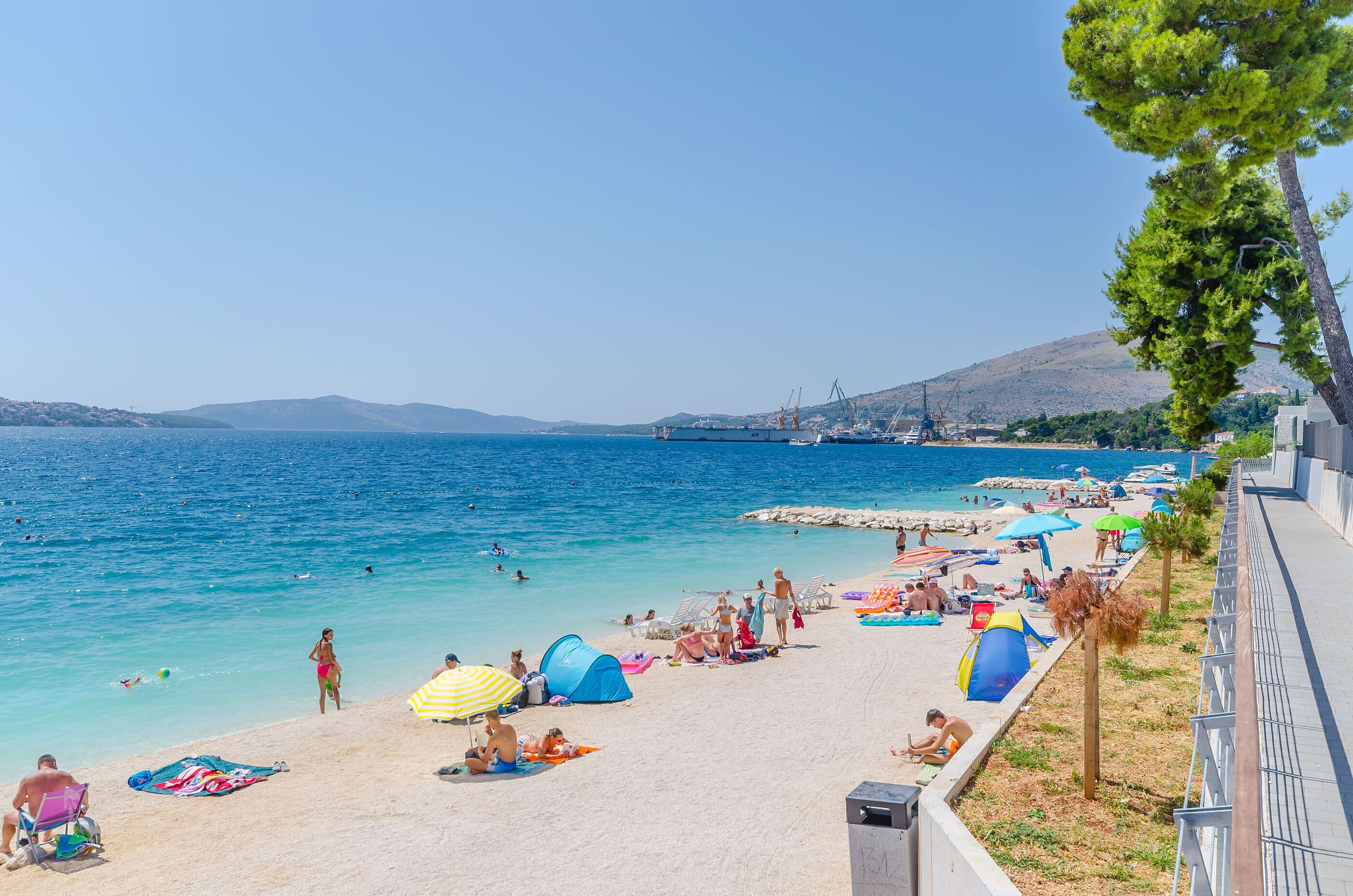 Strand