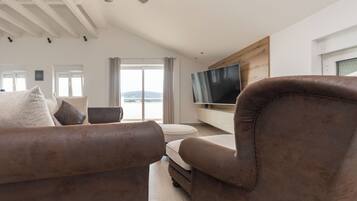 Apartment (A1) | Wohnzimmer | Smart-TV
