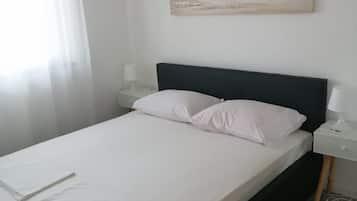 Room (S2) | Free WiFi