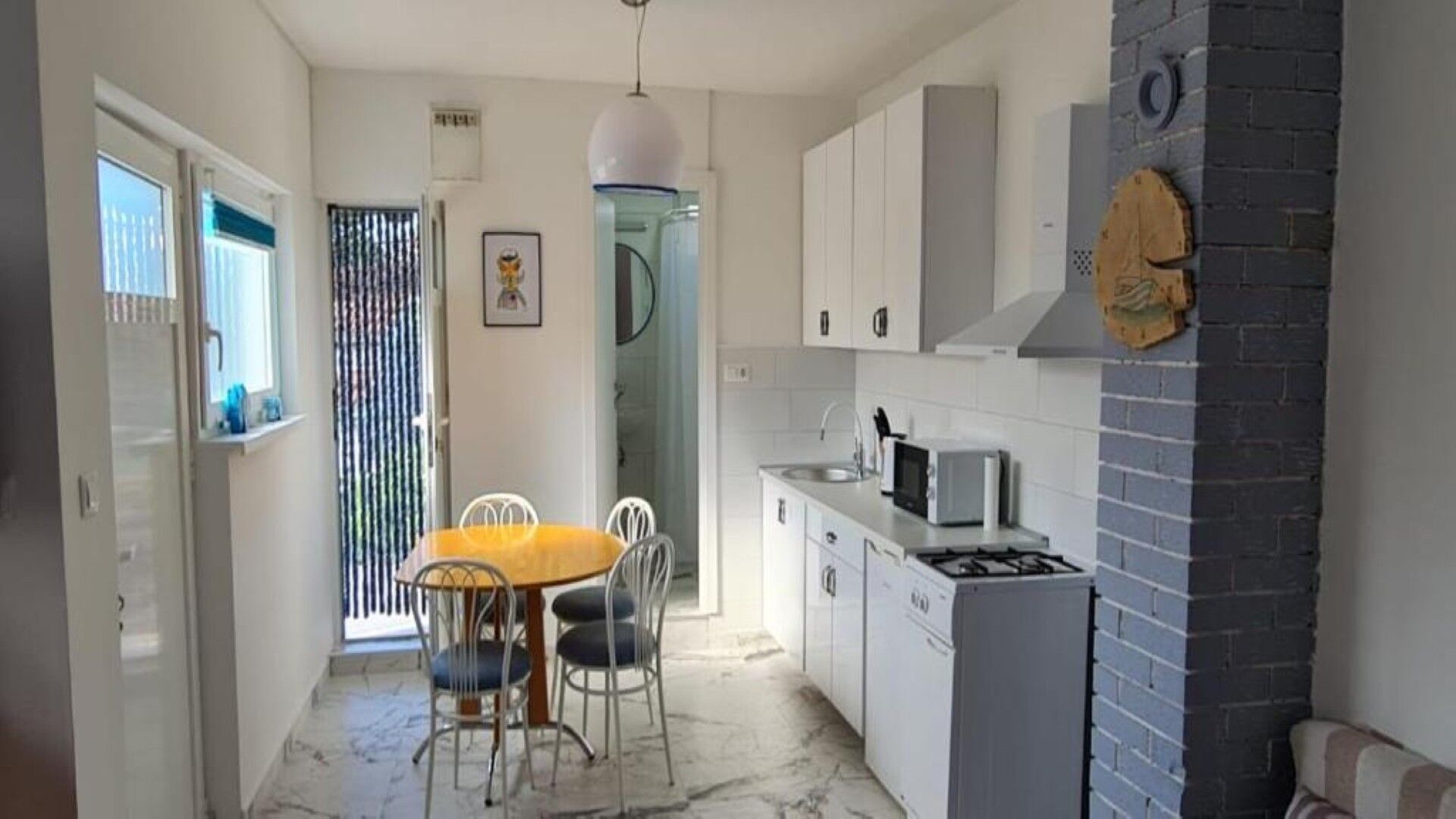 Monolocale (A1) | Cucina privata | Mini-frigorifero, microonde, piano cottura, bollitore elettrico