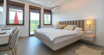 Apartments Villa Ana