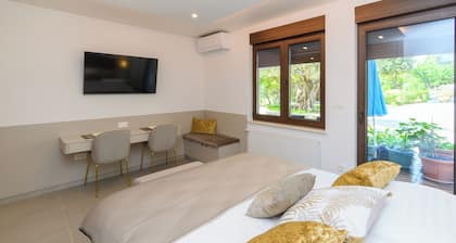 Apartments Villa Ana