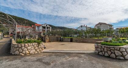 Apartments Maky