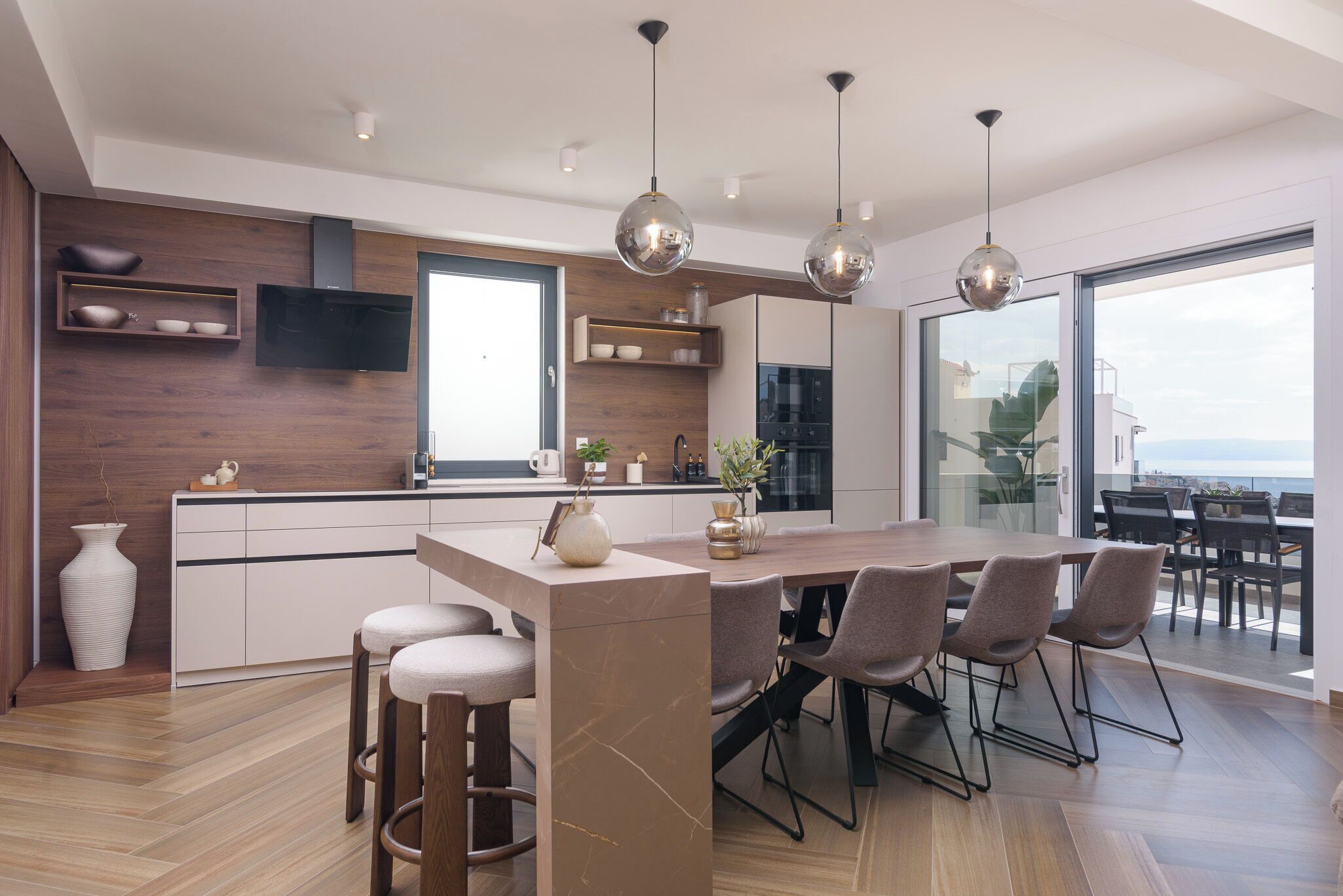 Apartment (A2) | Dining