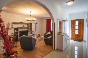 Apartment (A1) | Living room