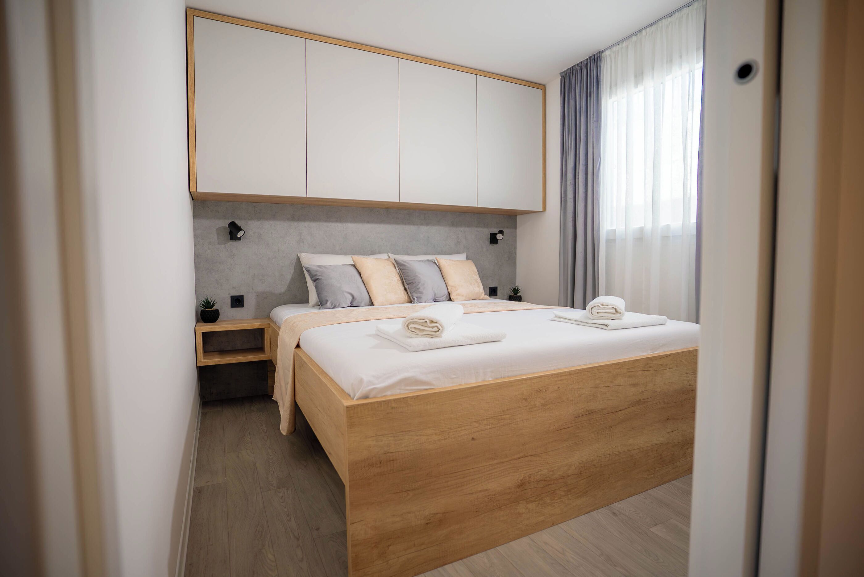 House | Iron/ironing board, WiFi (free)