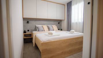 House | Iron/ironing board, WiFi (free)