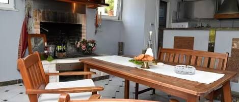 House | Terrace/patio