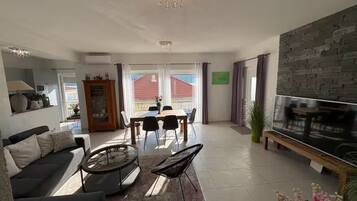 Apartment (A1) | Living room
