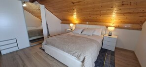 Apartment (A2) | Iron/ironing board, free WiFi - Apartments Symphony (Rakovica)