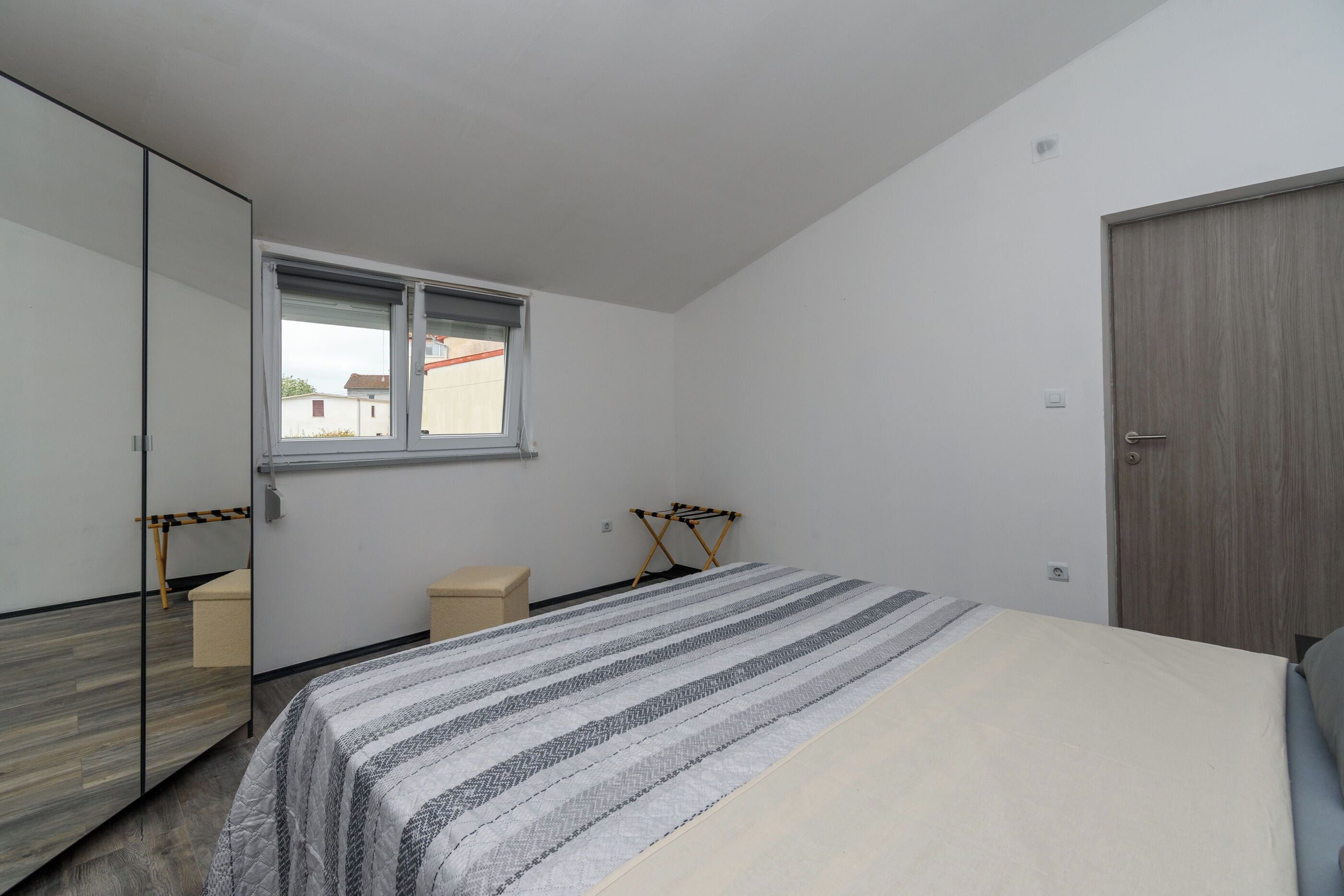 Apartment (A1) | In-room safe, iron/ironing board, free WiFi