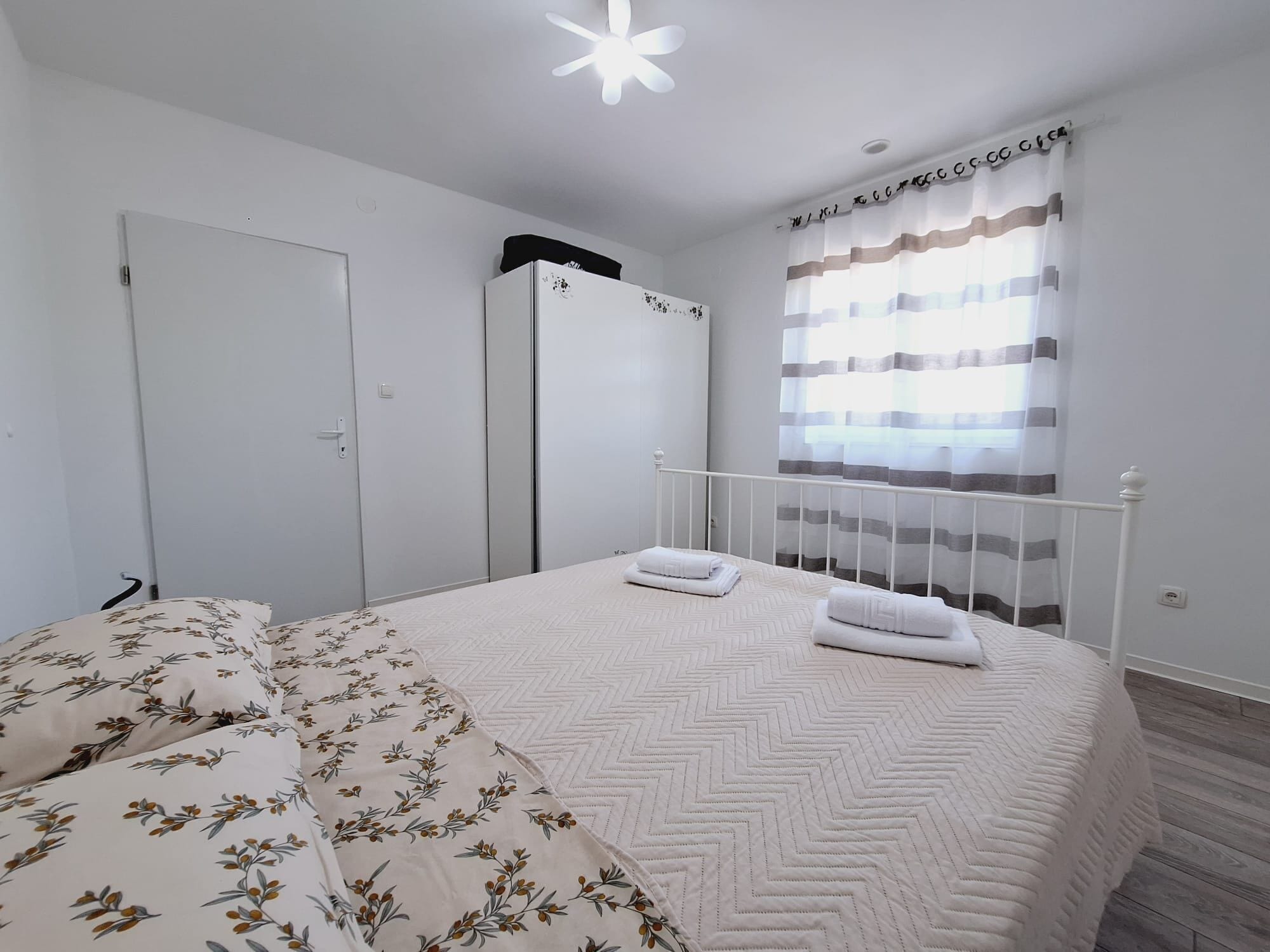 Apartamento (A1) | Tabla de planchar con plancha y wifi gratis