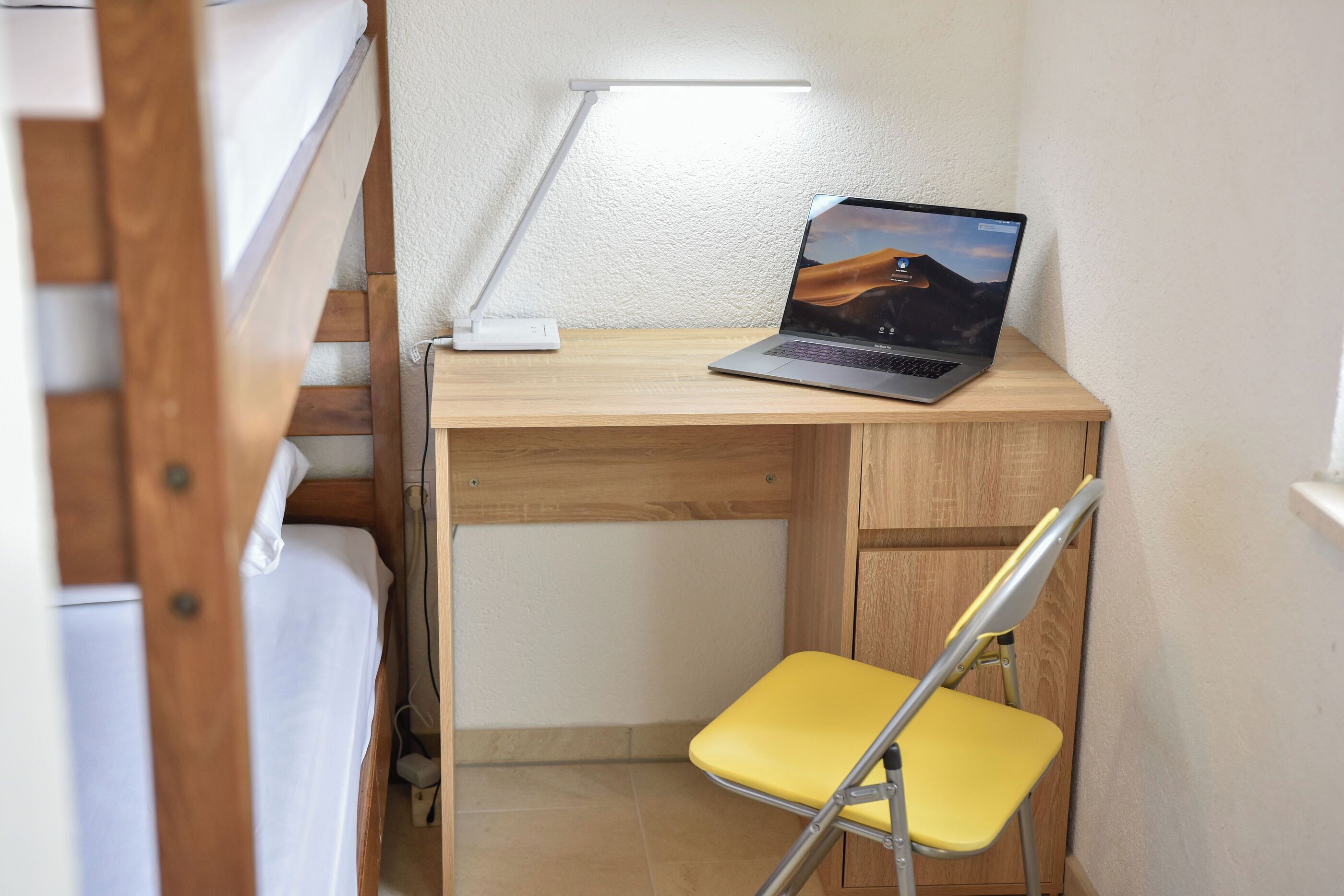 Casa | Caja fuerte, tabla de planchar con plancha, wifi gratis