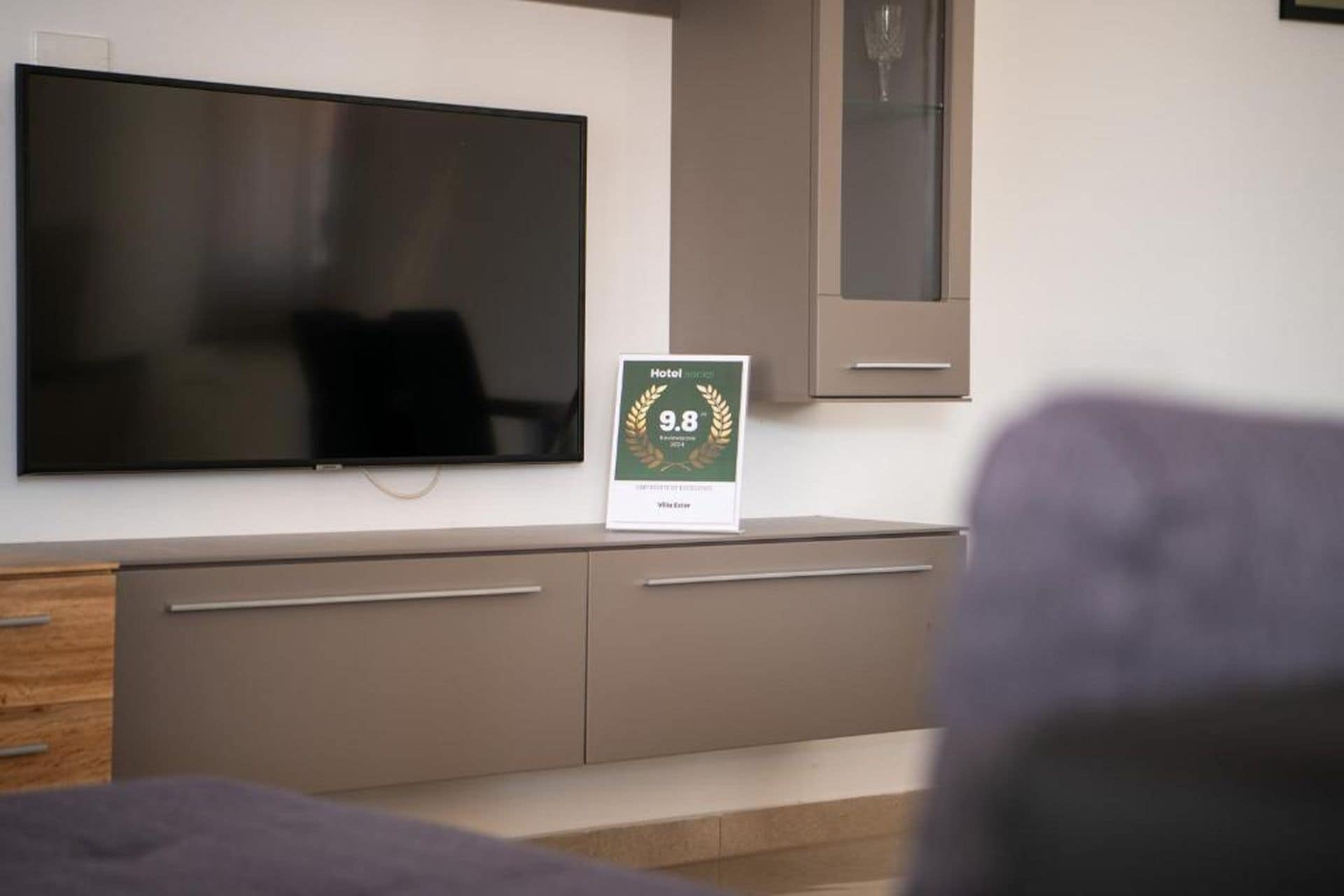 Ferienhaus | Wohnzimmer | Smart-TV