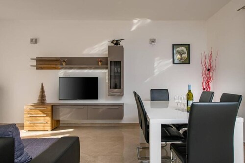 House Ester
