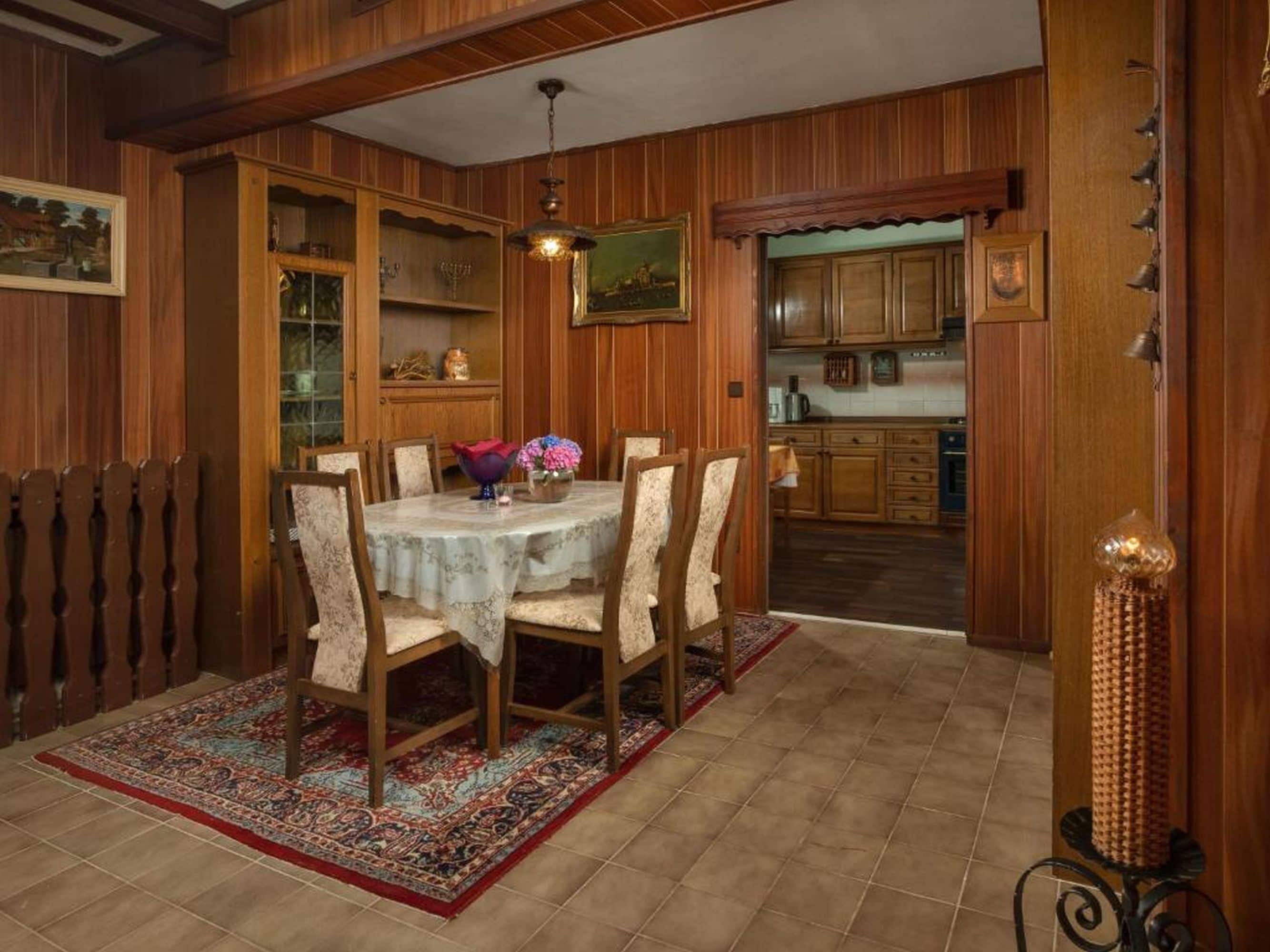 House | Dining