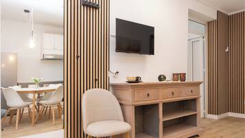 Apartment (A3) | Dining