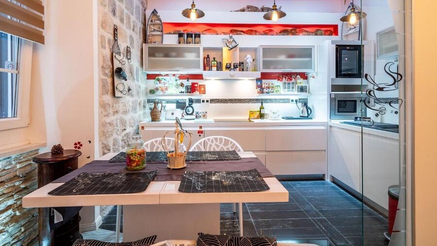 Apartment Old Town Lux