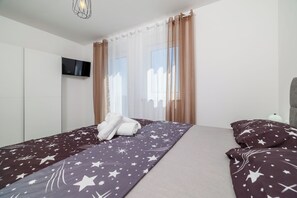 Villa | Iron/ironing board, free cots/infant beds, free WiFi - Villa Hermosa (Vinodol)