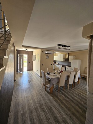 Villa | Dining - Villa Lukic (Privlaka)