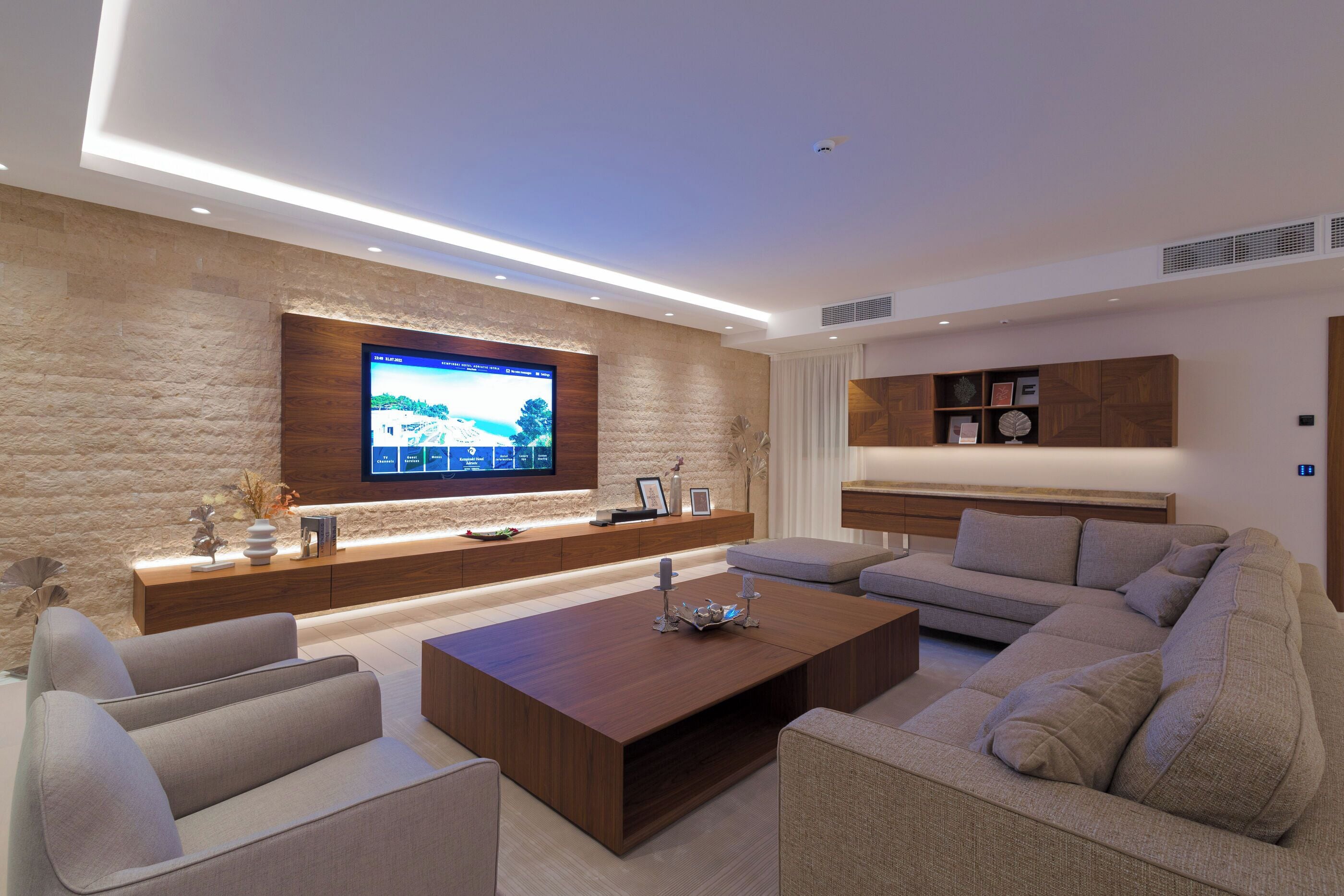 Villa | Wohnzimmer | Smart-TV, Netflix, Streaming-Dienste