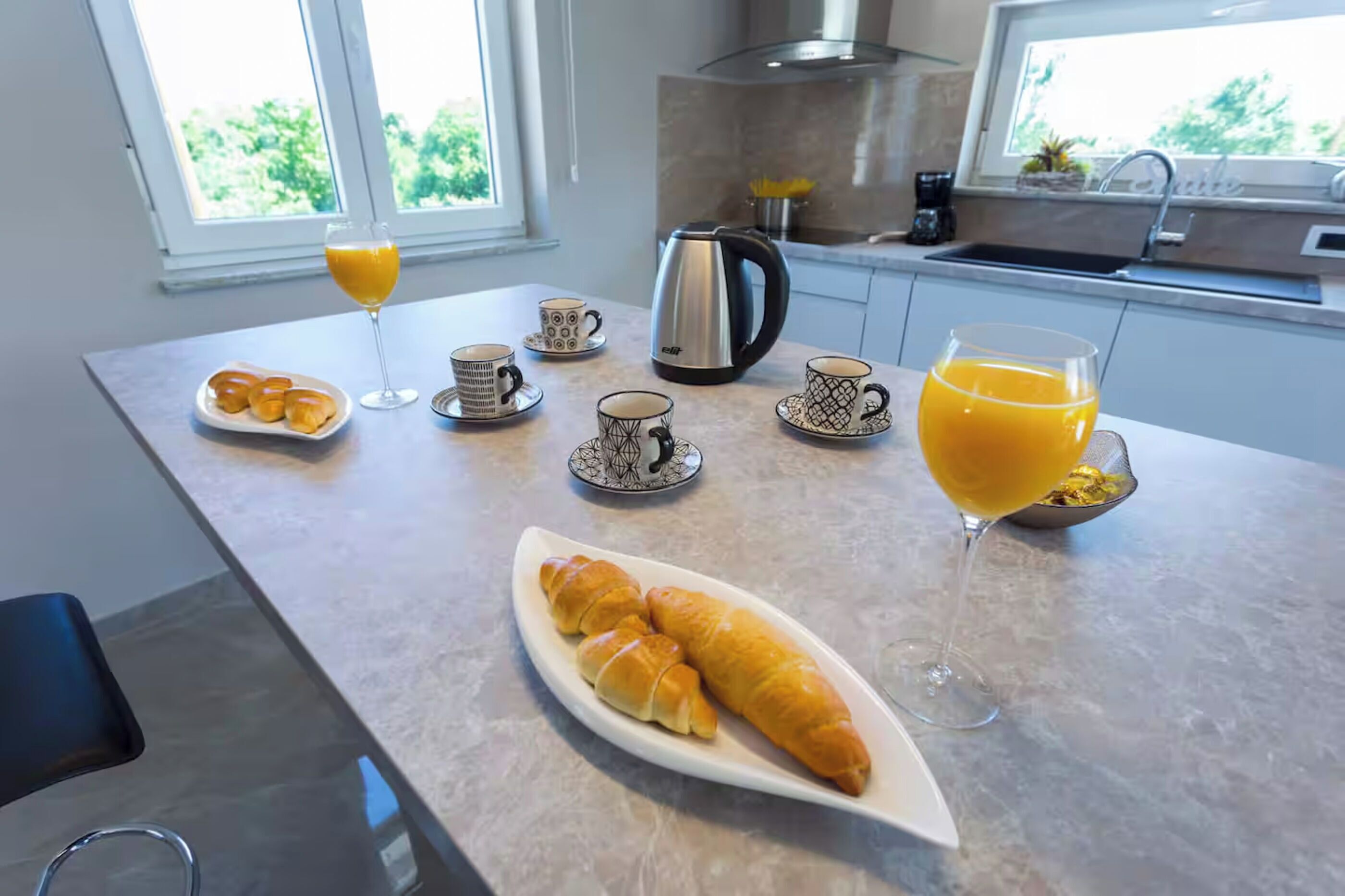 Villa | Private kitchen | Espresso maker, microwave, oven, stovetop